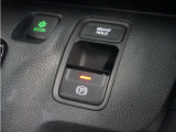 ◆オートブレーキホールド機能付き電子パーキングブレーキ◆ブレーキペダルを足から離しても停車状態を保ちます。アクセルを踏めば自動でブレーキが解除され、発進可能!