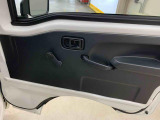 認定中古車はご購入から1年間・距離無制限の保証付き!(年式により6ケ月・距離無制限となります)
