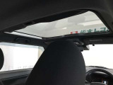 ムーンルーフ☆車内に日光や風をとりこみながら快適な室内空間でドライブもいいですね☆