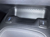 運転席/助手席シートヒータースイッチです。
