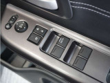 ◆パワーウィンドウスイッチ◆運転席から全席の窓の開閉操作を行うことが出来いつでも換気ができます!