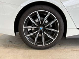 BMW正規ディーラー BMW Premium Selection調布の認定中古車です。厳しい基準をクリアした高品質車両のみ販売。BMW認定中古車保証付き(最長4年・距離無制限)、全国納車対応可能です。