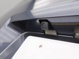 【バックモニター】駐車時に後方がリアルタイム映像で確認できます。大型商業施設や立体駐車場での駐車時や、夜間のバック時に大活躍!運転スキルに関わらず、今や必須となった装備のひとつです!