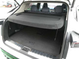 外から中の荷物も見えないトノカバーを装備。取り外しも簡単です。
