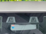 【スズキ セーフティサポート】走行中に前方の車両等を認識し、衝突しそうな時は警報とブレーキで衝突回避と被害軽減をアシスト。より安全にドライブをお楽しみいただけます。