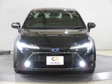 ハロゲンより明るく、より遠くまでさらなる安心感のあるLEDヘッドライトを採用。点灯忘れも防止できるオートライトコントロール機構付きです。