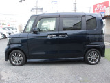 このお車はホンダ純正光脱臭・抗菌加工を納車前に致します。光触媒消臭は光触媒と銀イオンにより消臭とウイルス除菌や抗菌効果のダブル効果で車内を快適に保ちます。