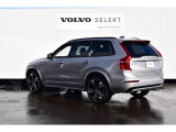 ◆バック/万が一を考え、安全性を重視する方に選ばれているVOLVO車。ドアを開閉するとその重み・厚みに驚くはず