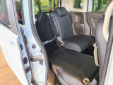 【シートアレンジ】荷物や乗車人数に合わせてシートを調整でき、幅広いシーンに対応できます。