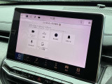 当社の納車前点検・サービスの内容は、車検点検・法定12ヶ月定期点検・油脂類の点検及び交換・バッテリーの点検及び交換等を行い、良好な状態にてご納車させていただきます。