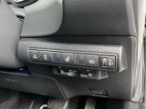 寒い日に重宝するステアリングヒータ付きで、手先から温めます。