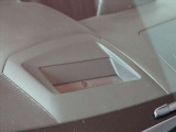 アクティブドライビングディスプレイ付き、スピードやナビの情報が表示されます。運転者の視線を大きく外す事が無く確認できるので安全運転に役立ちます。