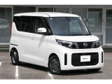 フロント右斜側の写真です。