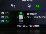 ホンダが推し進める総合先進安全装備のセンシング搭載! 衝突や斜線はみだしなどの危険が予測される時、センサーが警告。ヒューマンエラーを高度先進技術が補完してくれます。
