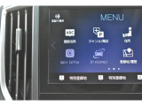 Apple CarPlayに対応しスマートフォンにインストールされているアプリを大画面に表示して使用できます。※使用にはipod・USB接続ケーブルが必要です。