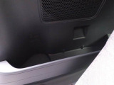 後部座席用ドリンクホルダーです。