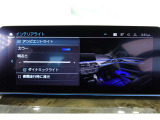 クルマの頭脳ともいえる、管理システム、iDrive。ナビだけではなく、オーディオ操作や車両情報の表示などをコントロールできます。便利さと安全性の向上にも繋がっています。