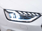 【LEDヘッドライト】明るい光量の強いLEDヘッドライトを装備します。夜間では、S4らしいデザインが際立ちます!!