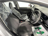 コンパクトカーですが室内は広くゆったりしており、遠出に向いているお車です