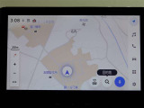 純正ナビを装備。タッチパネル式で使いやすく、お出かけもラクラクです。