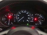 見やすいスピードメーター!運転に集中できます♪