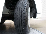タイヤサイズは195/80R15となっております♪