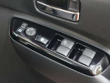 パワーウインドウを装備しております!後席ウインドゥの閉め忘れも運転席で解決できます♪