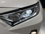 明るいLEDヘッドライトで夜間の走行も安心です!