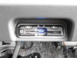 ★ETC★ETC車載器により料金所を停止せずにスムーズに通過できます。高速道路利用時の利便性向上と、混雑緩和に役立つ装備です。