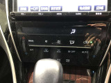 オートエアコンです。温度設定ができます。冷え性の方が乗っても安心ですね♪