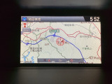 ナビゲーションはフルセグTV対応の工場装着純正HDDナビを搭載しています。Bluetoothオーディオ機能がありますので、スマートフォンなどの音楽も再生できます。