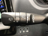 ライトスイッチです。「AUTO」にすると外の明るさに応じてスモールライト・ヘッドライトが自動でON・OFFします。夕暮れ時や屋内駐車場、トンネルなどに便利です。フォグランプもON・OFFできます。