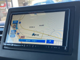 社外7インチナビ付きでフルセグ・DVD再生・Bluetoothなど付いてとても便利な車両です♪
