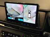 マルチビューカメラシステム搭載で駐車が苦手な方も全方向を確認しながらの駐車が可能です!カメラは選択可能でフロントだけサイドだけ等便利にご使用いただけます!