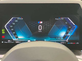 『運転』に対するBMWのこだわりはメーターパネルにも表れております。視野性の良いメーターパネルは疲労感の軽減と、運転の楽しさをもたらしてくれます。