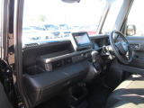 N-BOXカスタム  カスタム 660 4WD