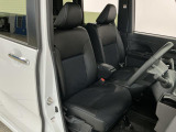 【運転席・助手席】内装ルームクリーニング済みです。しっかり綺麗にしていますので、是非、お確かめください。車に自信があるからこそ、是非一度ご来店頂き内外装も見てもらえると幸いです。
