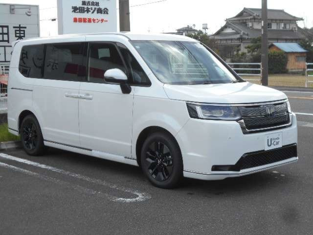 ステップワゴン  2.0 e:HEV スパーダ