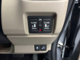 左右電動スライドドアなのでワンタッチで開閉可能です♪