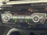●デュアルオートエアコン:運転席・助手席それぞれで温度設定が可能な独立式オートエアコンを標準装備しております!