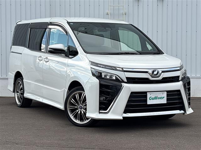ヴォクシー 2.0 ZS 4WD 修復歴無し