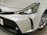 【LEDヘッドライト】悪天候や夜間走行時も良好な視界を確保し安心して運転できる高輝度LEDヘッドライトを装備!点灯速度が早く、消費電力も抑えられています。
