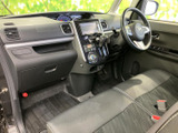 運転に必要な情報を分かりやすく表示。操作しやすい配置で、安全運転をサポートします。快適なドライブをより一層楽しめます。