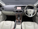 V40 D4 インスクリプション ディーゼル 修復歴無し