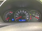 視認性の高いメーター類は、運転に必要な情報を的確にドライバーへ伝えます。走行状況を常に把握し、安全運転をサポートします。