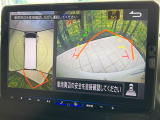 【アラウンドビューモニター】専用のカメラにより、上から見下ろしたような視点で360度クルマの周囲を確認することができます☆死角部分も確認しやすく、狭い場所での切り返しや駐車もスムーズに行えます。