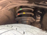 お車を安心してお乗りいただく為には、足回りの定期点検が欠かせません。サービスサポート(有償保証)では無料点検もご提供しており、安心のカーライフをお過ごしいただけるサポート体制が整っています。