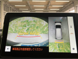 狭い場所での駐車も安心。後方の状況をリアルタイムで確認でき、安全な運転をサポートします。駐車が苦手な方にもおすすめです。