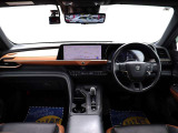 当社の車両は、オークションなどで高評価のお車を厳選して仕入れています。第三者鑑定やオークション評価4点以上にこだわっており、内外装共に状態の良いお車です。是非ご覧になってください。