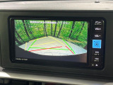 【バックカメラ】駐車時に後方がリアルタイム映像で確認できます。大型商業施設や立体駐車場での駐車時や、夜間のバック時に大活躍!運転スキルに関わらず、今や必須となった装備のひとつです!